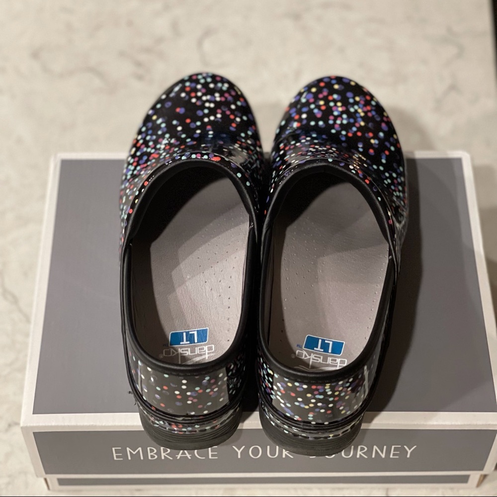 Dansko Confetti Lt Clogs - image 5